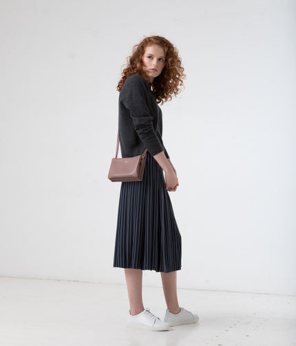 variant:: rosewood -- triplet loom rosewood