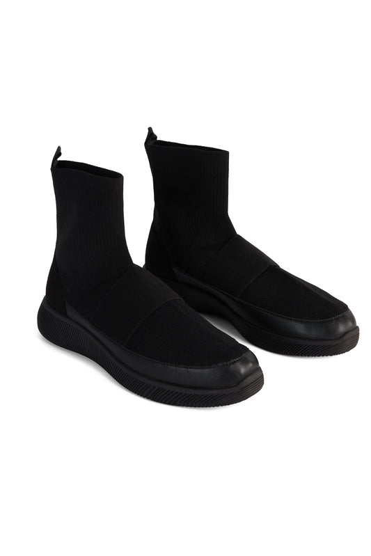 sollar shoe black