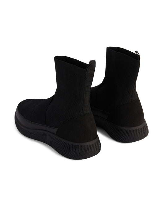 sollar shoe black