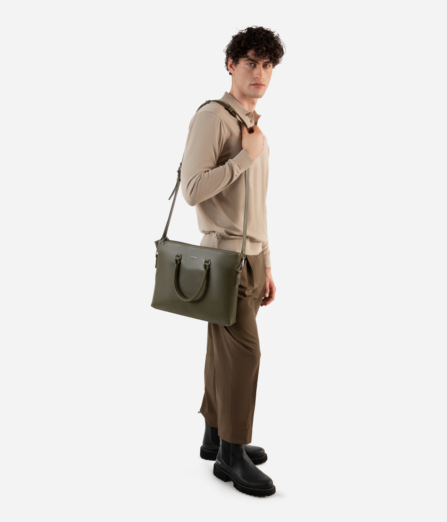 ALBAN Vegan Briefcase - Vintage | Color: Brown - variant::chili