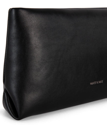 DAKOTA Vegan Clutch – Forum | Color: Black - variant::black