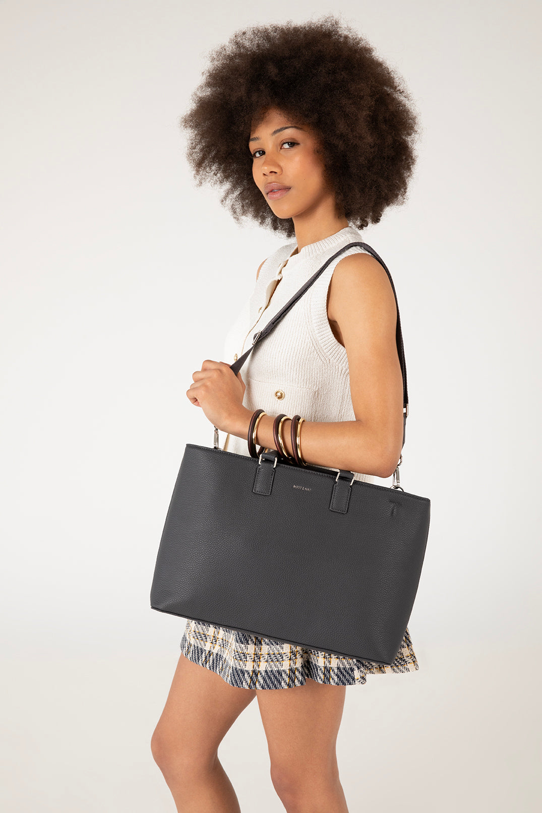 SEVYN Vegan Satchel - Grain | Color: Coal - variant::coal