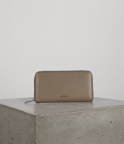 LEICI Vegan Wallet - UPPEAL™ | Color: Cappuccino - variant::cappuccino