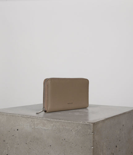 LEICI Vegan Wallet - UPPEAL™ | Color: Cappuccino - variant::cappuccino