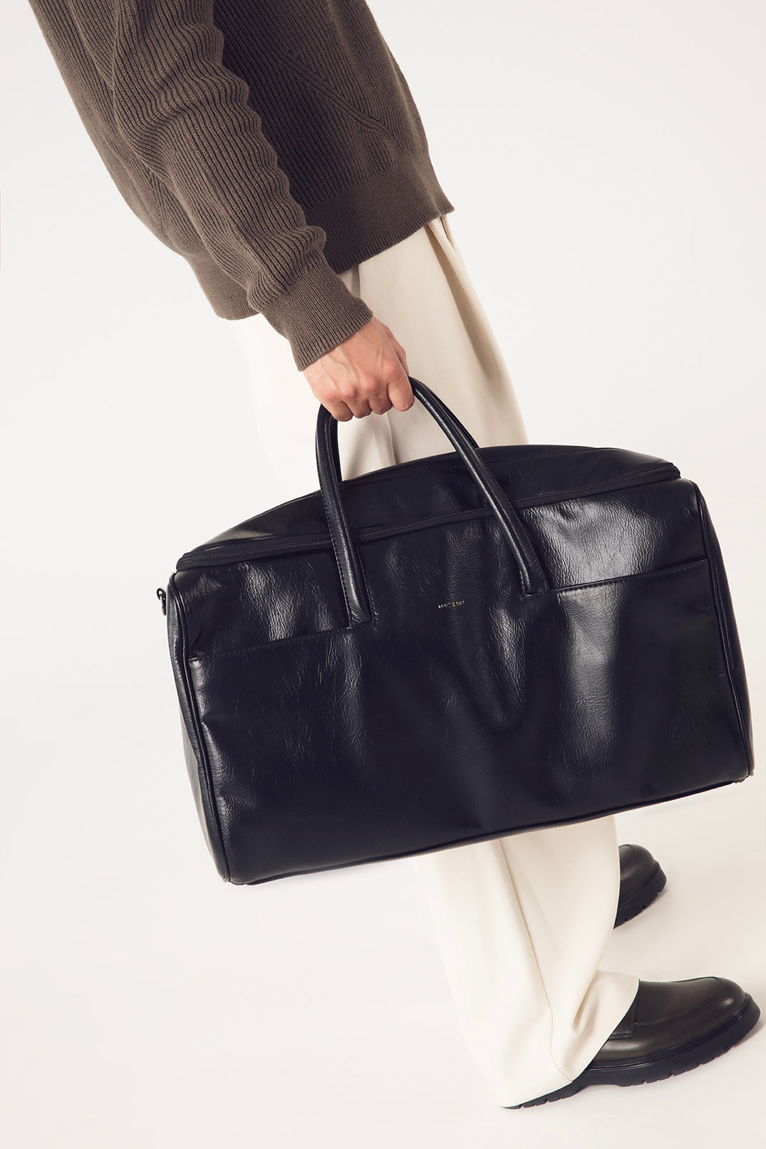 ZAM Vegan Weekender Bag - Theme | Color: Black - variant::black