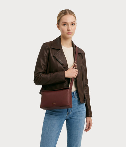 KERI Vegan Crossbody Bag – Grain | Color: Cherry - variant::cherry