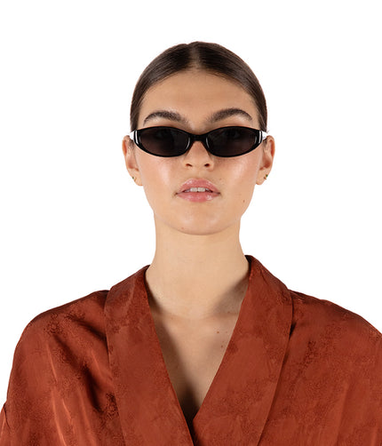 Camello Classic Sunglasses | Color: Black - variant::black