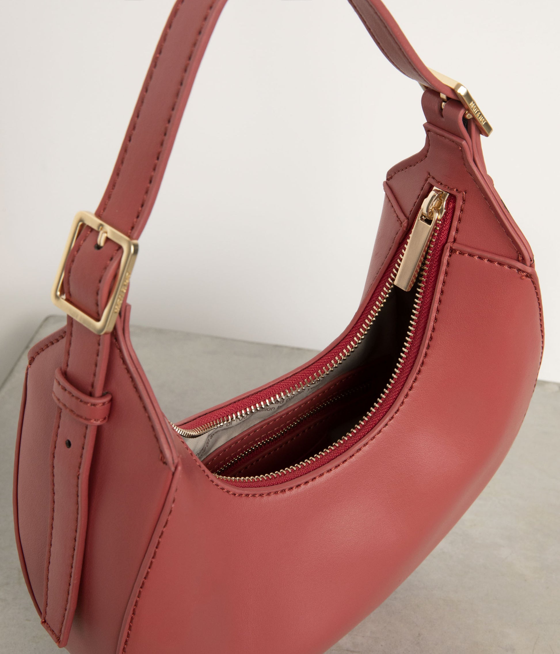 GIULIASM Vegan Shoulder Bag - APPLESKIN™ | Color: Red - variant::charm