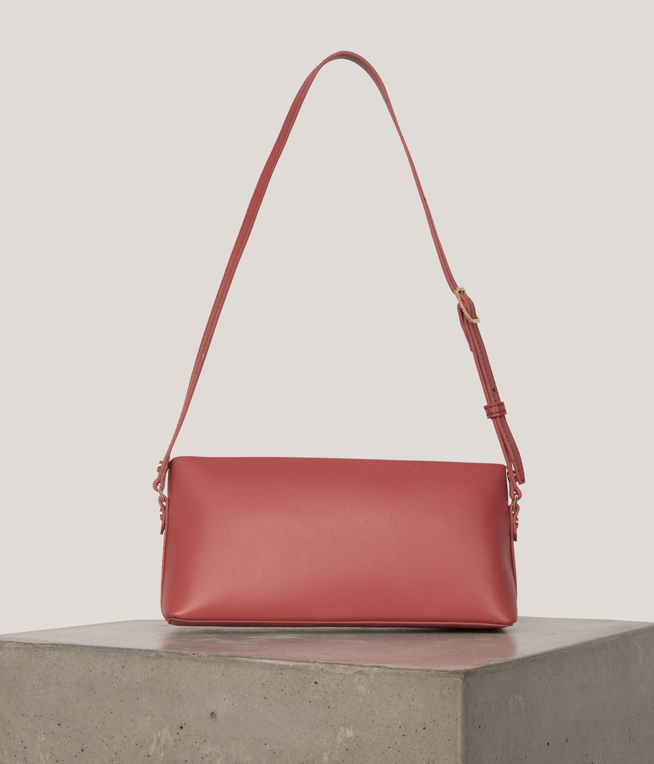 VAL Vegan Shoulder Bag - APPLESKIN™ | Color: Red - variant::charm