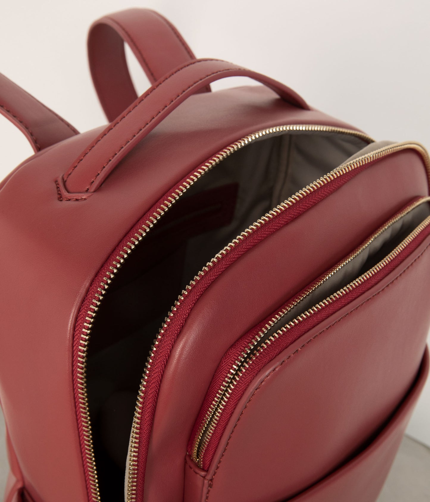 MARIE Vegan Backpack - APPLESKIN™ | Color: Red - variant::charm