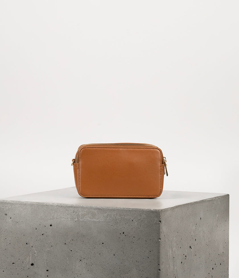 FARAH Vegan Crossbody - UPPEAL™ | Color: Nutty - variant::nutty