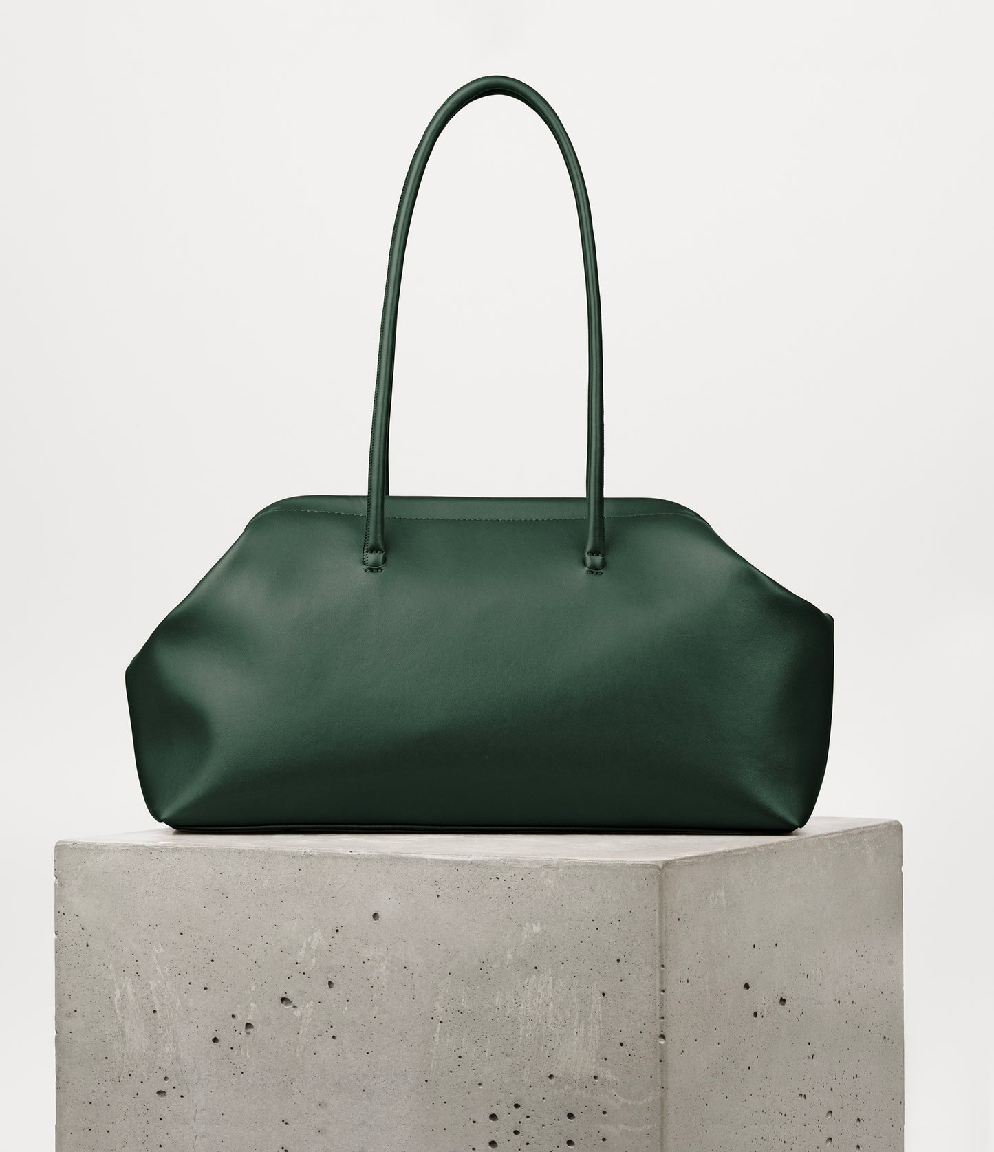 FLORENCE Vegan Tote Bag - UPPEAL™ | Color: Wreath - variant::wreath