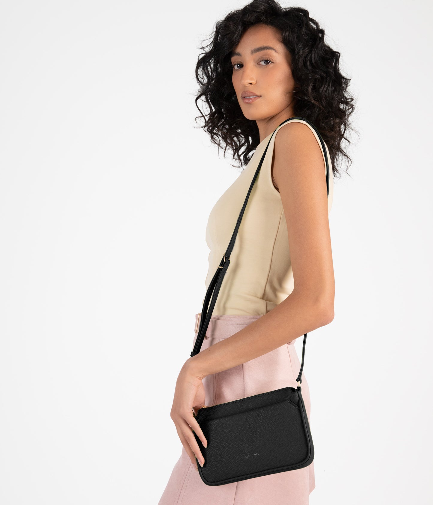 IVY Vegan Crossbody Bag - Grain | Color: Black - variant::black