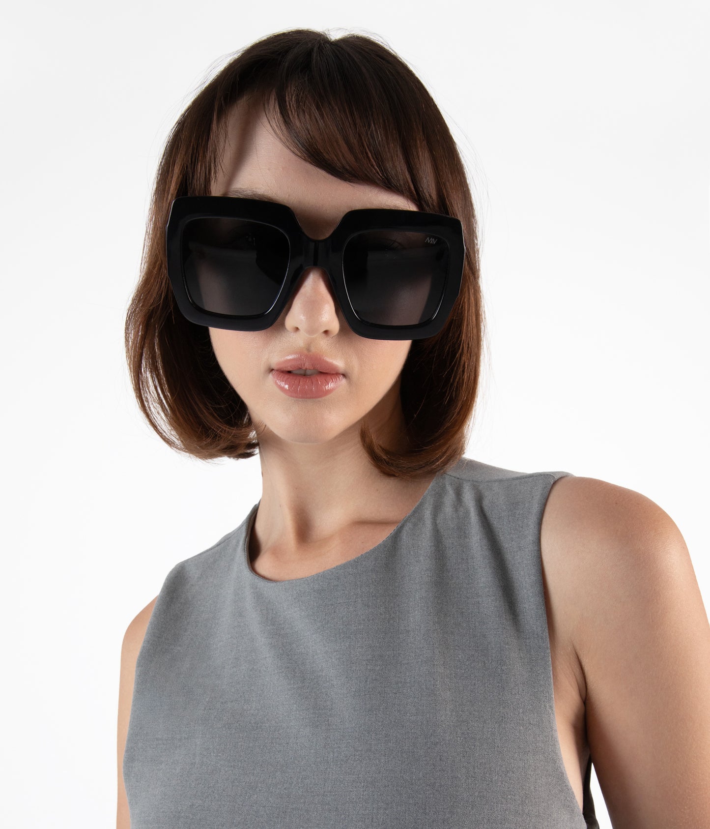 AVILA Square Sunglasses | Color: Black - variant::smoke