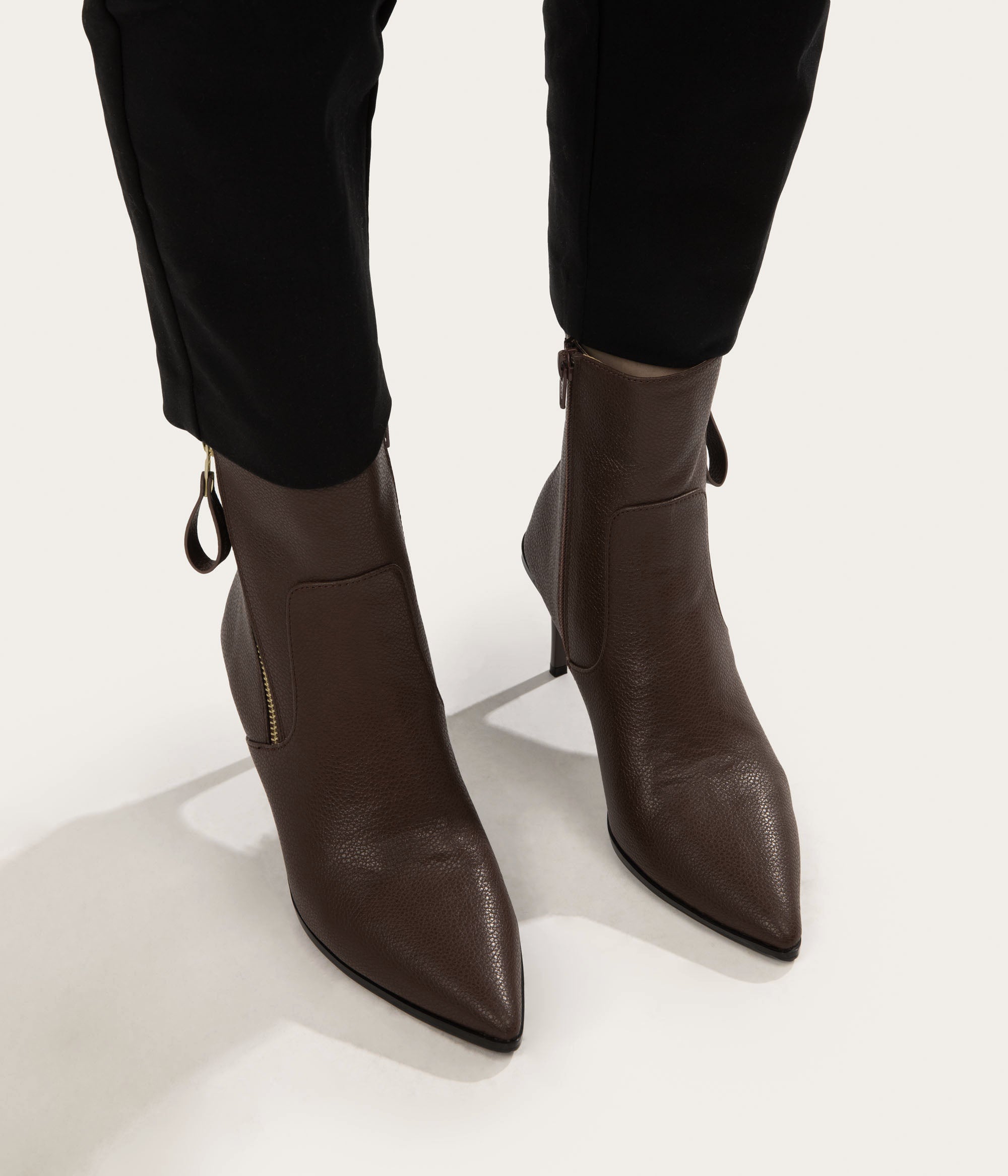 ALAIA Women's Vegan Boots | Matt & Nat Canada