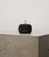 BLACK / OS